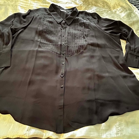 NEW PHOTOS! TUXEDO BLOUSE, BLACK, SIZE 3X, FRONT PLEATS, FRONT BUTTONS, LONG SLV - Picture 2 of 12